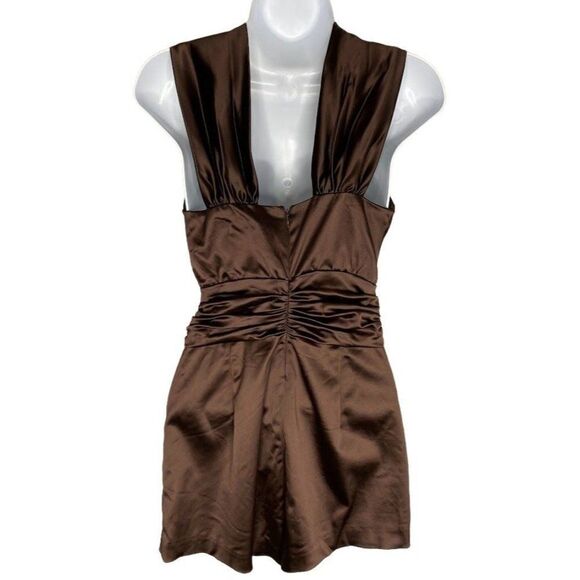 Bebe Brown Satin Halter Knot Front Stretch Romper Jumper‎ Sz 4 - Picture 4 of 8